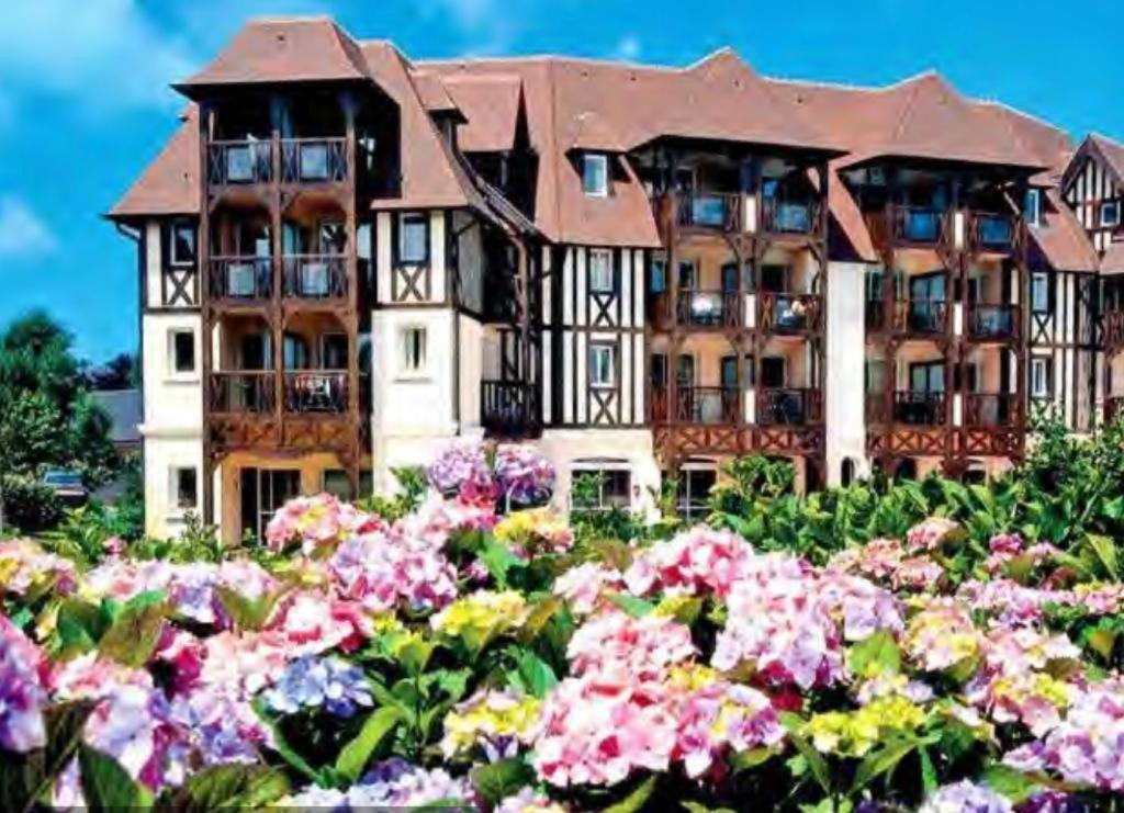 Le Cosy Residence Du Golf Deauville Exteriér fotografie